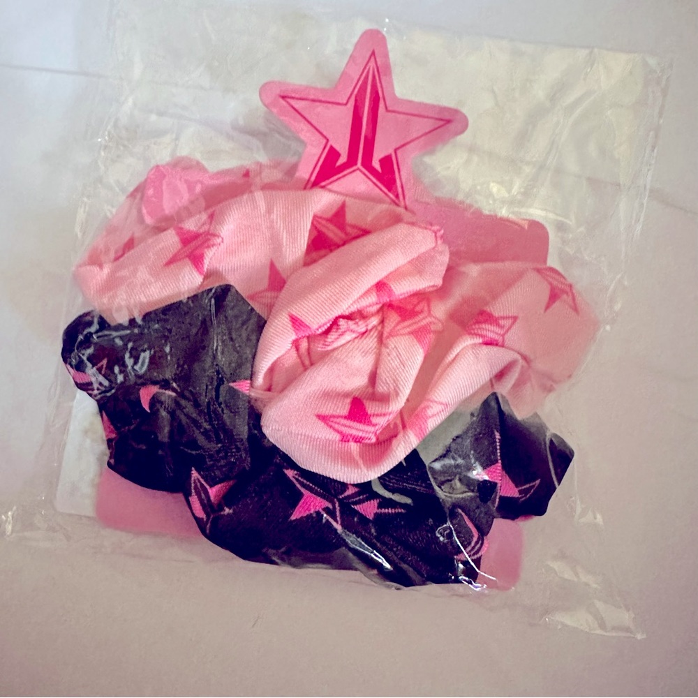 Jeffree Star Scrunchies (2 pack)